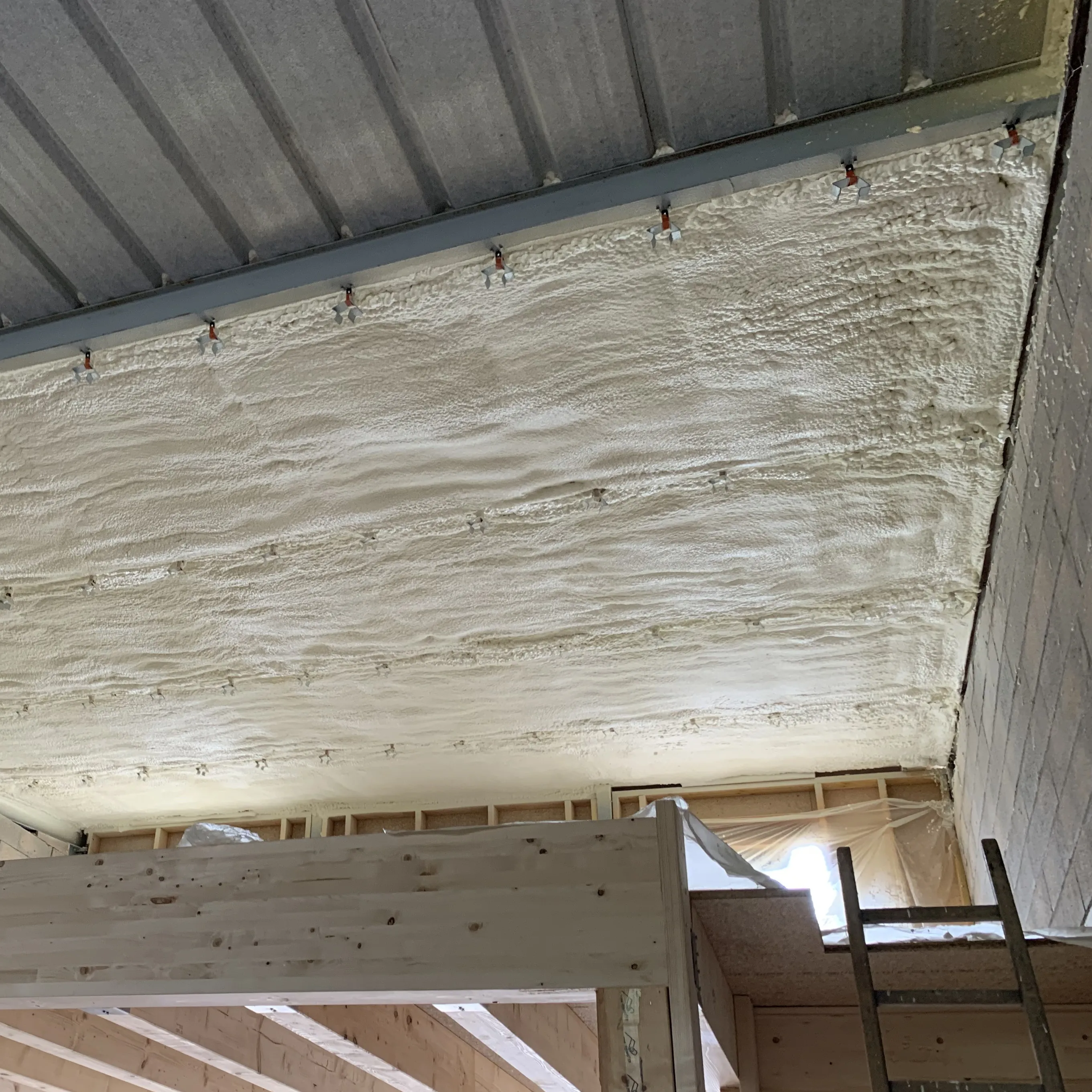 PROJECTION MOUSSE POLYURETHANE 